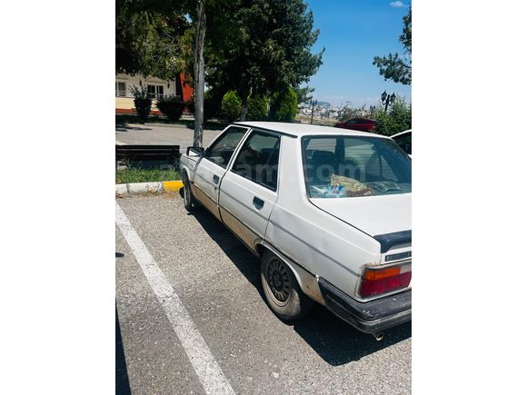 Sahibinden Renault R 9 1.4 Broadway GTE 1989 Model