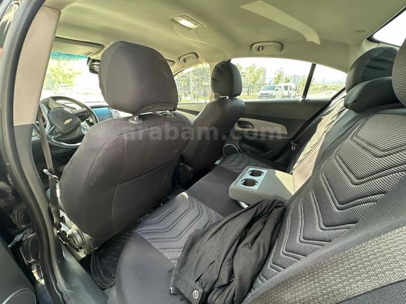Düşük km Cruze 3. Sahibinden