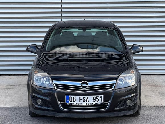 Sahibinden Opel Astra 1.6 Essentia 2010 Model  189.000 km Siyah