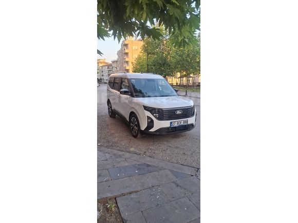 Sahibinden Ford Tourneo Courier 1.5 EcoBlue Titanium 2025 Model  6.000 km Beyaz