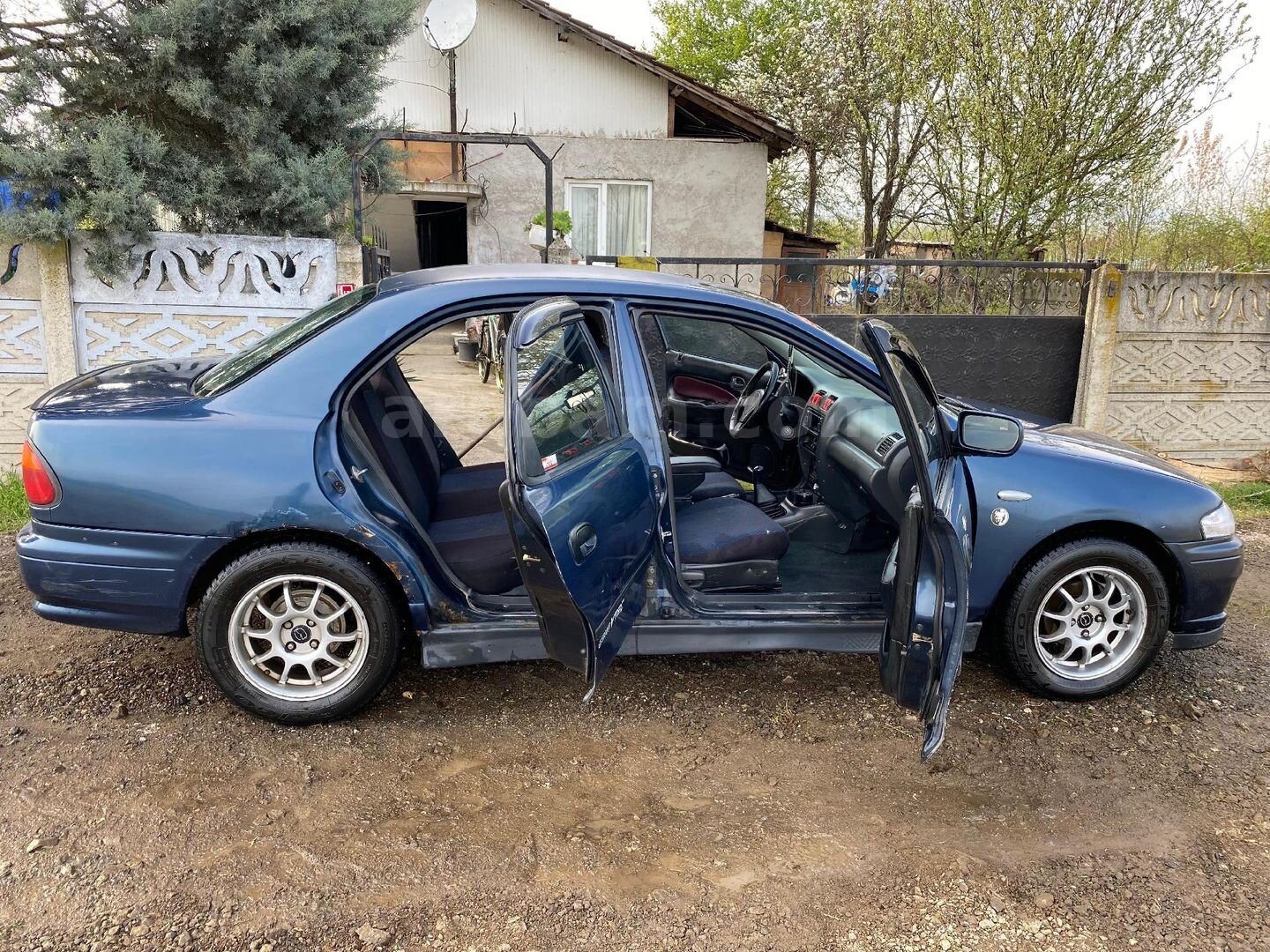 Sahibinden Mazda 323 1.5 Familia 1997 Model 6