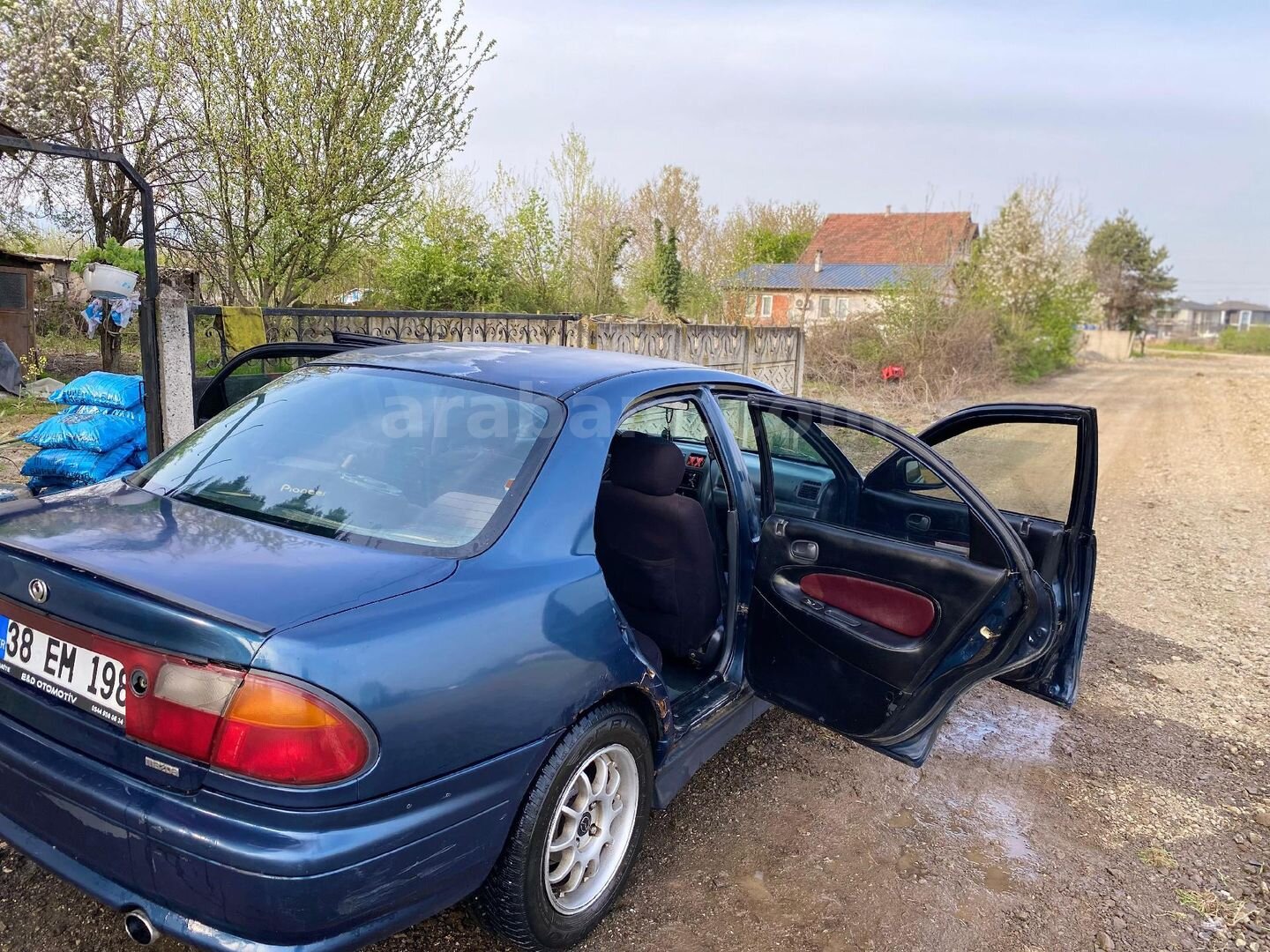 Sahibinden Mazda 323 1.5 Familia 1997 Model 5