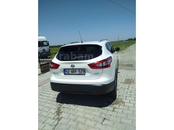 Sahibinden Nissan Qashqai 1.5 dCi Sky Pack 2015 Model