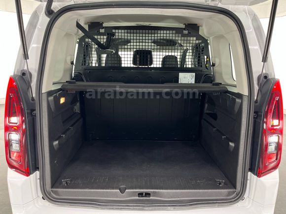 otomobil Opel Combo 1.5 D Essential