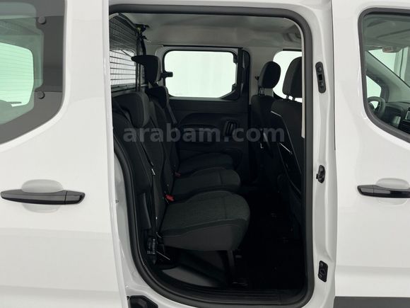 otomobil Opel Combo 1.5 D Essential