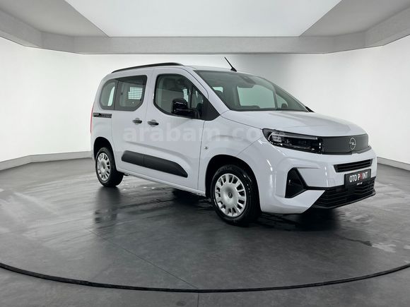 otomobil Opel Combo 1.5 D Essential