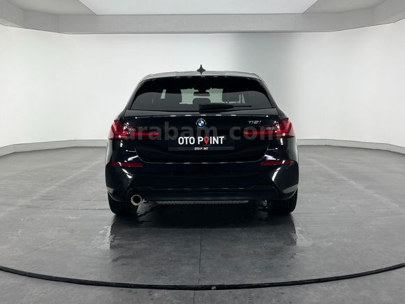 otomobil BMW 1 Serisi 118i Sport Line
