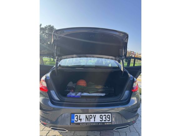 Sahibinden Renault Megane 1.3 TCe Touch 2025 Model 