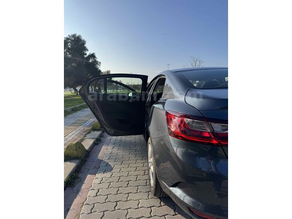 Sahibinden Renault Megane 1.3 TCe Touch 2025 Model 
