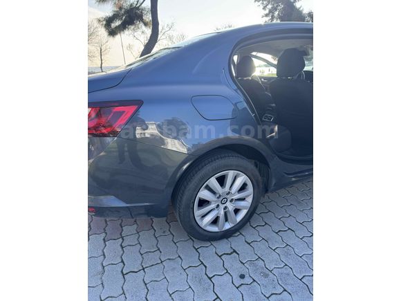 Sahibinden Renault Megane 1.3 TCe Touch 2025 Model 