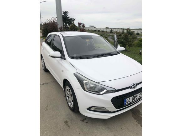 Sahibinden Hyundai i20 1.2 MPI Jump 2016 Model  235.000 km Beyaz
