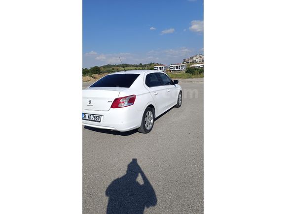 2015 çıkışlı değişensiz tramersiz sahibinden diri 301..