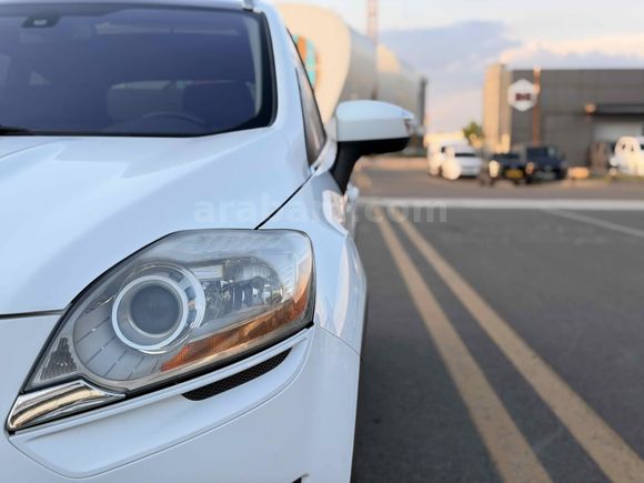 ADIBELLİ OTOMOTİVDEN 2011 MODEL DEĞİŞENSİZ 4X4 KUGA