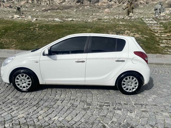 Sahibinden Hyundai i20 Troy 1.2 DOHC Mode 2011 Model 