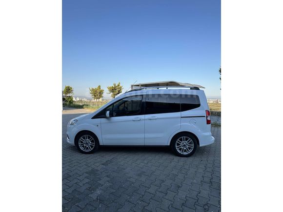 Galeriden Ford Tourneo Courier 1.5 TDCi Journey Titanium 2020 Model Mersin