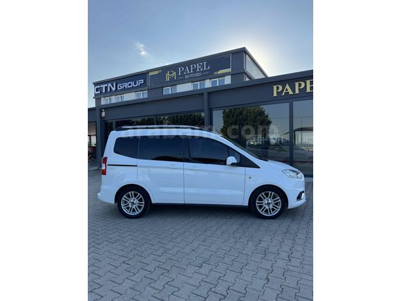 Galeriden Ford Tourneo Courier 1.5 TDCi Journey Titanium 2020 Model Mersin
