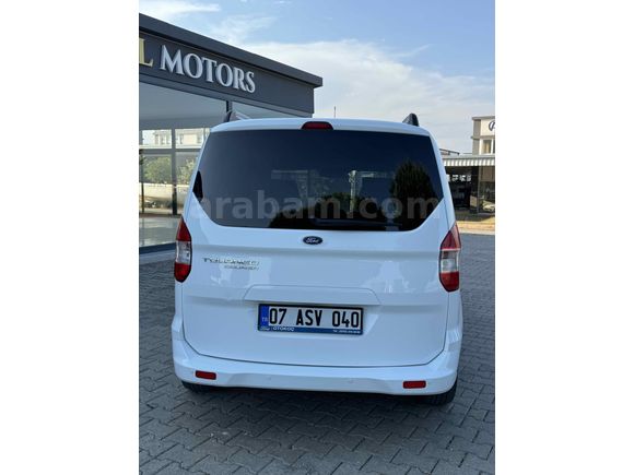 Galeriden Ford Tourneo Courier 1.5 TDCi Journey Titanium 2020 Model Mersin