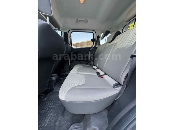 Galeriden Ford Tourneo Courier 1.5 TDCi Journey Titanium 2020 Model Mersin