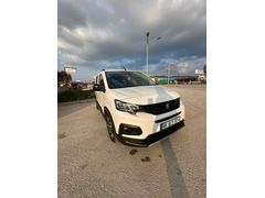 Sahibinden Peugeot Rifter 1.5 BlueHDI GT 2023 Model Muğla 57.000 km Beyaz
