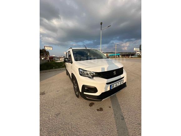 Sahibinden Peugeot Rifter 1.5 BlueHDI GT 2023 Model Muğla 57.000 km Beyaz