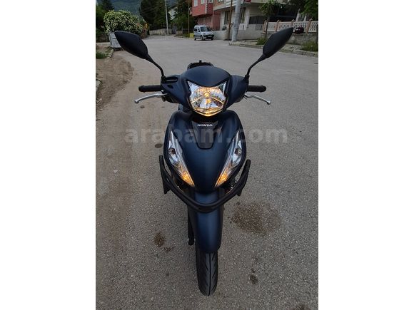GARANTİLİ - NOKTA HATASIZ - 2.560 KM'DE YETKİLİ SERVİS BAKIMLI HONDA DİO