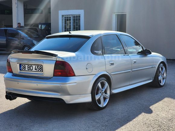 Cam Gibi Opel Vectra 2.0 CDX 2000 Model