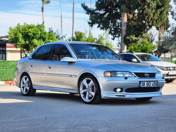 Cam Gibi Opel Vectra 2.0 CDX 2000 Model