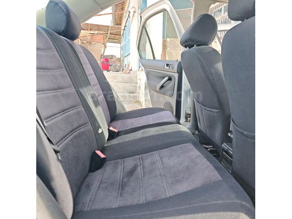 Sahibinden Volkswagen Bora 1.6 Pacific 2004 Model  250.000 km Gri (Gümüş)