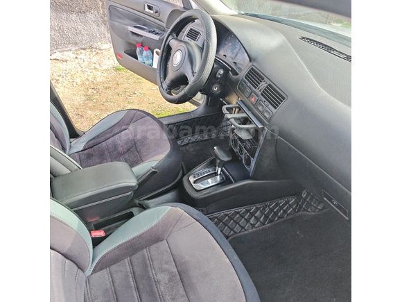 Sahibinden Volkswagen Bora 1.6 Pacific 2004 Model  250.000 km Gri (Gümüş)