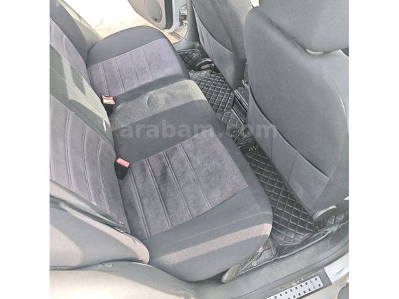 Sahibinden Volkswagen Bora 1.6 Pacific 2004 Model  250.000 km Gri (Gümüş)