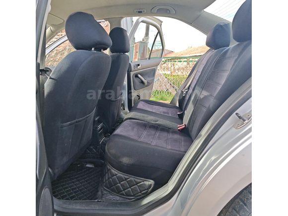 Sahibinden Volkswagen Bora 1.6 Pacific 2004 Model  250.000 km Gri (Gümüş)
