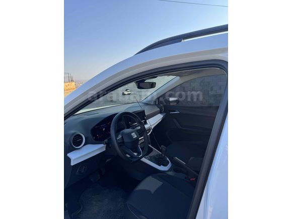 Sahibinden Seat Arona 1.0 EcoTSI Style 2025 Model 