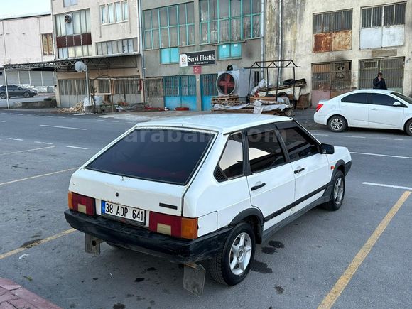 Ülger Auto dan Lada samara 1.5 1990 Model Kayseri