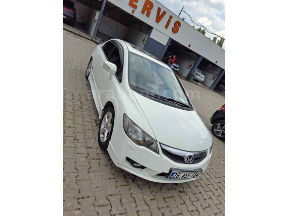 Sahibinden Honda Civic 1.6i VTEC Elegance 2011 Model 