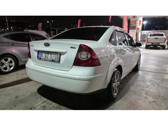 Sahibinden Ford Focus 1.6 TDCi Trend 2006 Model
