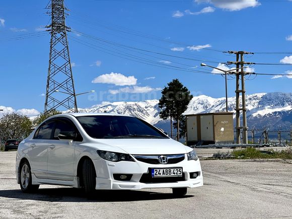 Sahibinden Honda Civic 1.6i VTEC Premium 2010 Model