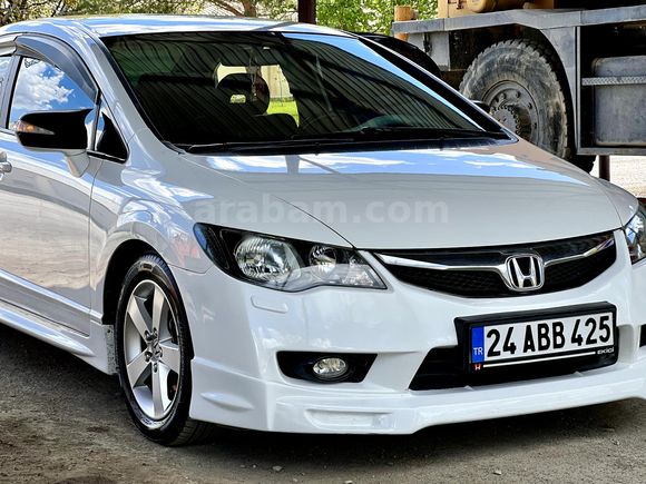 Sahibinden Honda Civic 1.6i VTEC Premium 2010 Model
