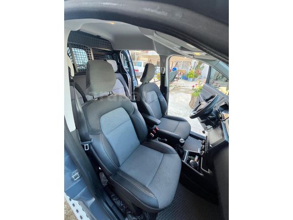 Sahibinden Renault Express Combi 1.5 BlueDCI Touch 2023 Model