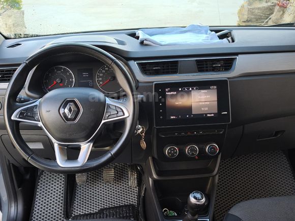 Sahibinden Renault Express Combi 1.5 BlueDCI Touch 2023 Model