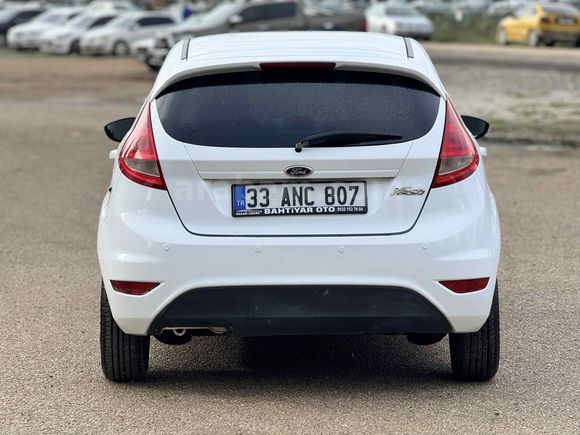 Galeriden Ford Fiesta 1.25 My 2012 Model Adana