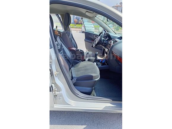 Sahibinden Renault Megane 1.4 Authentique 2004 Model