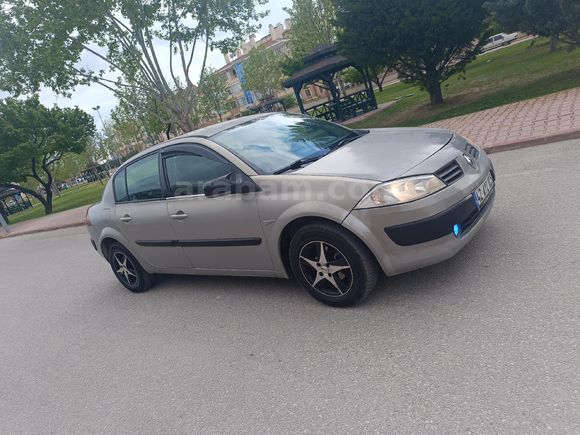 Sahibinden Renault Megane 1.4 Authentique 2004 Model
