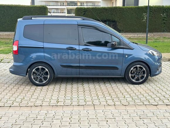 Sahibinden Ford Tourneo Courier 1.5 TDCi Titanium Plus 2022 Model