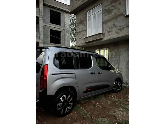 Sahibinden Citroen Berlingo 1.5 BlueHDI 2025 Model 