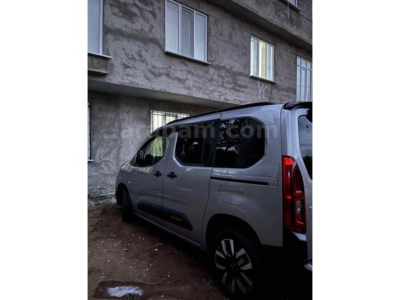 Sahibinden Citroen Berlingo 1.5 BlueHDI 2025 Model 