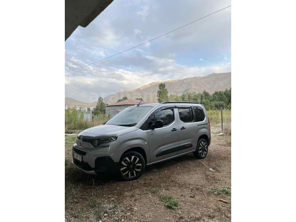 Sahibinden Citroen Berlingo 1.5 BlueHDI 2025 Model 