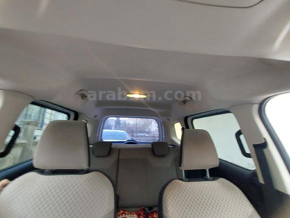 Sahibinden Ford Tourneo Courier 1.6 TDCi Titanium 2016 Model Adıyaman 101.000 km Beyaz