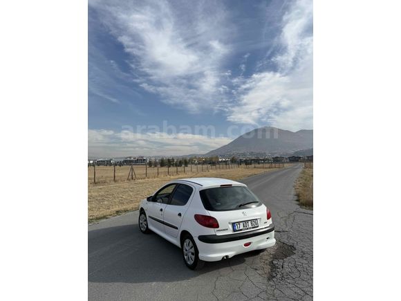Sahibinden Peugeot 206 1.4 Fever 2007 Model 