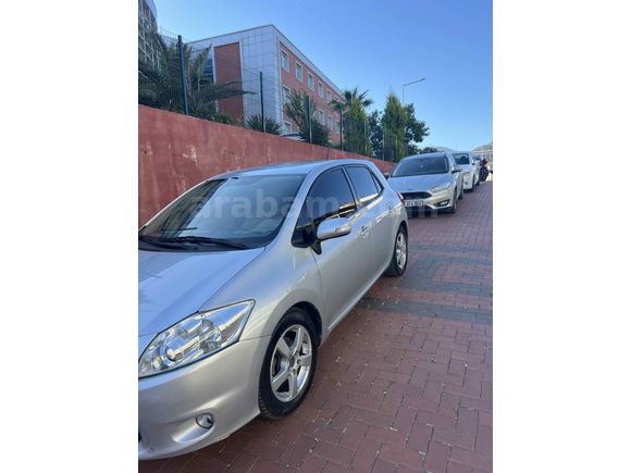 Sahibinden Toyota Auris 1.4 D-4D Comfort Extra 2011 Model 