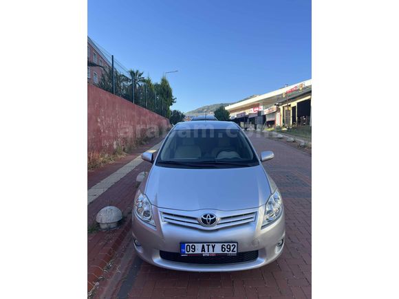 Sahibinden Toyota Auris 1.4 D-4D Comfort Extra 2011 Model 